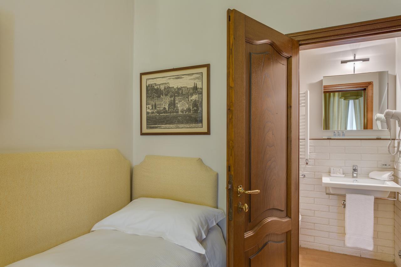 Locanda Dei Guelfi Bed & Breakfast Florence Exterior photo