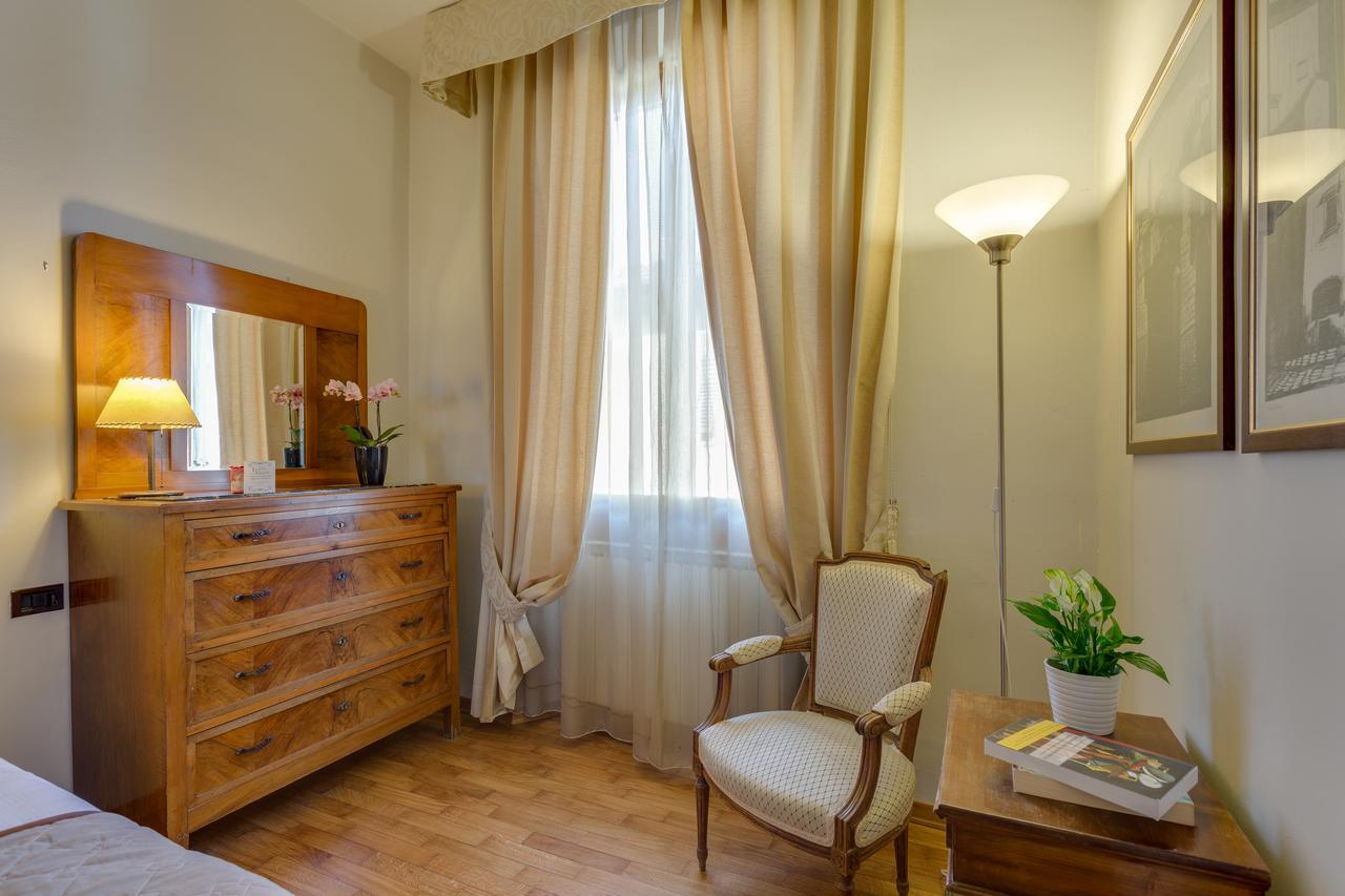 Locanda Dei Guelfi Bed & Breakfast Florence Exterior photo